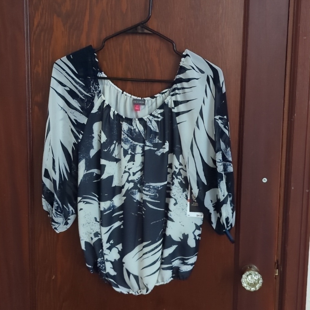 New with Tags Vince Camuto Blue Night Chiffon Injection Blouse Size XS